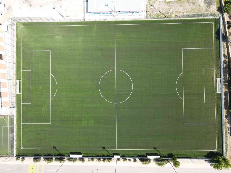 Tomarza İlçe Stadı Ve Spor Salonu Tamamlandı