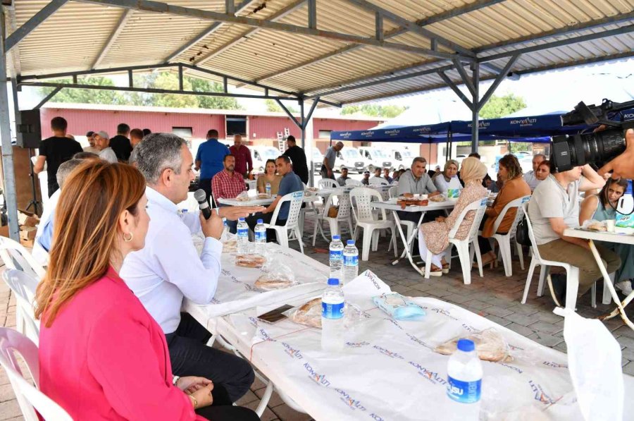 Başkandan İşçilere Teşekkür Yemeği