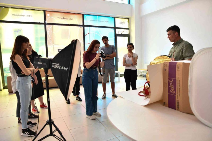 Tepebaşı’nda Sosyal Medya Ve Ürün Fotoğrafçılığı Eğitimi