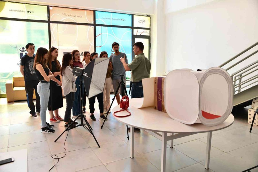 Tepebaşı’nda Sosyal Medya Ve Ürün Fotoğrafçılığı Eğitimi