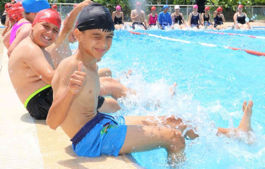 Toroslar’da Yüzme Kurslarının İlk Dönemi Başladı