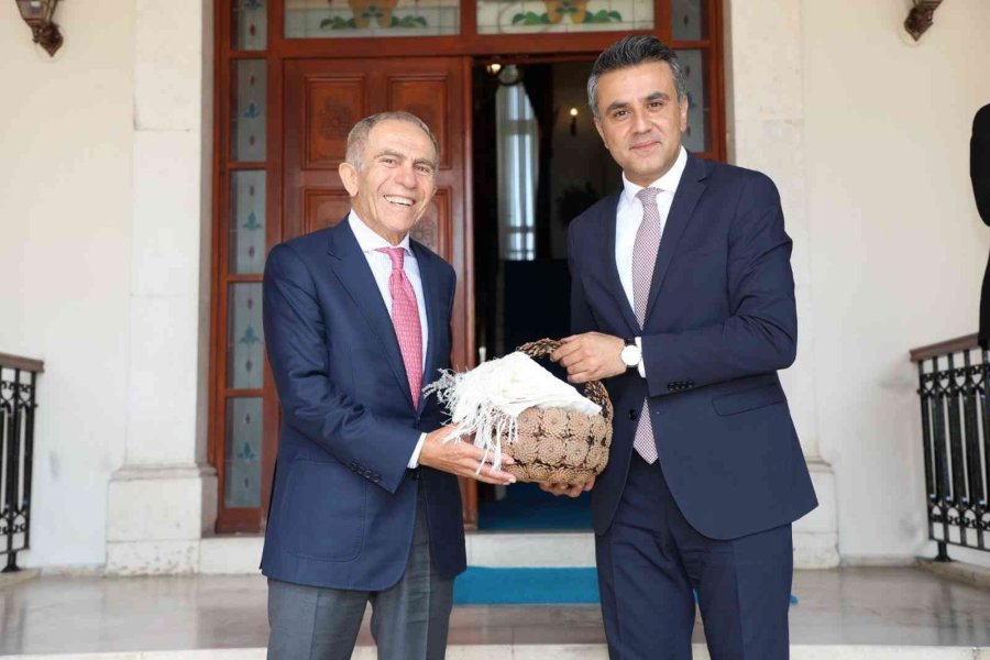 Hayırseverin Yaptıracağı Lise Ve Atölye İçin Protokol İmzalandı