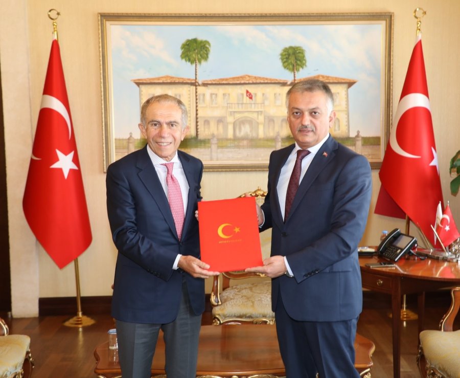 Hayırseverin Yaptıracağı Lise Ve Atölye İçin Protokol İmzalandı