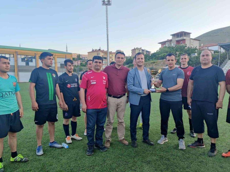 Jandarmanın 183. Kuruluş Yıldönümüne Özel ‘süper Kupa’ Maçı