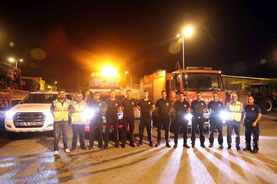 Antalya Büyükşehir’den Marmaris’e 7 Araç Ve 17 Personel Yardımı