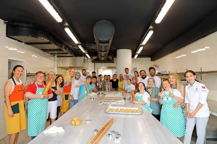 Down Sendromlu Çocuklar Mutfakla Buluştu