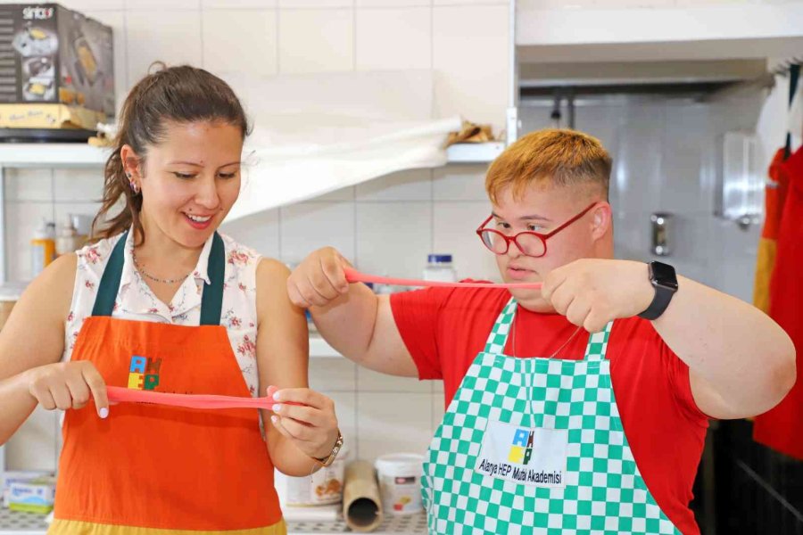 Down Sendromlu Çocuklar Mutfakla Buluştu