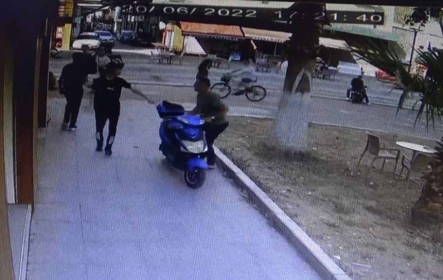 Esnaftan Motosiklet Hırsızına Osmanlı Tokadı