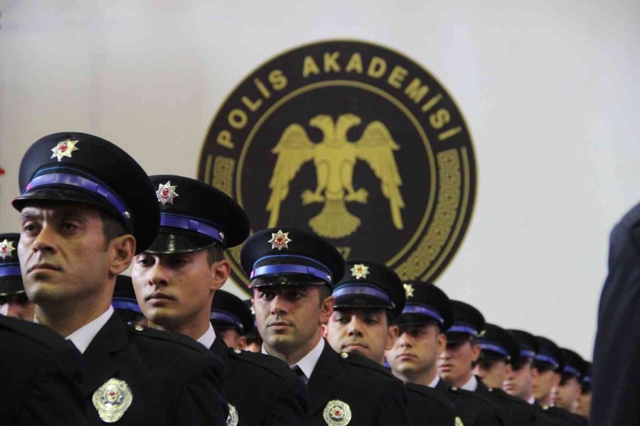 Karaman Pomem’de 427 Polis Adayı Mezun Oldu