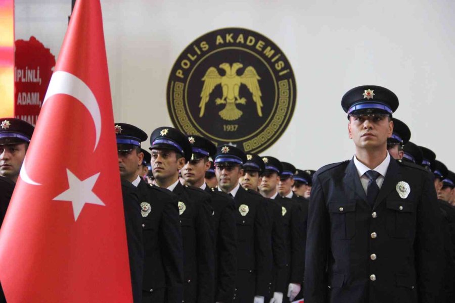 Karaman Pomem’de 427 Polis Adayı Mezun Oldu