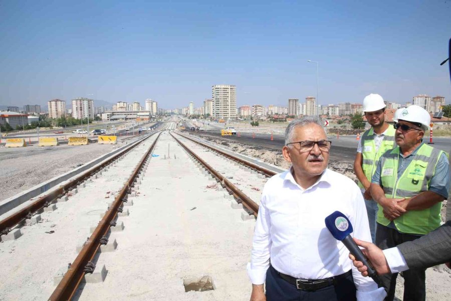 Başkan Büyükkılıç, Talas Raylı Sistem Hattı’nı Denetledi