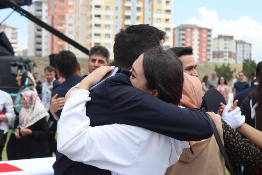 Kayseri Pomem’de Mezuniyet Heyecanı