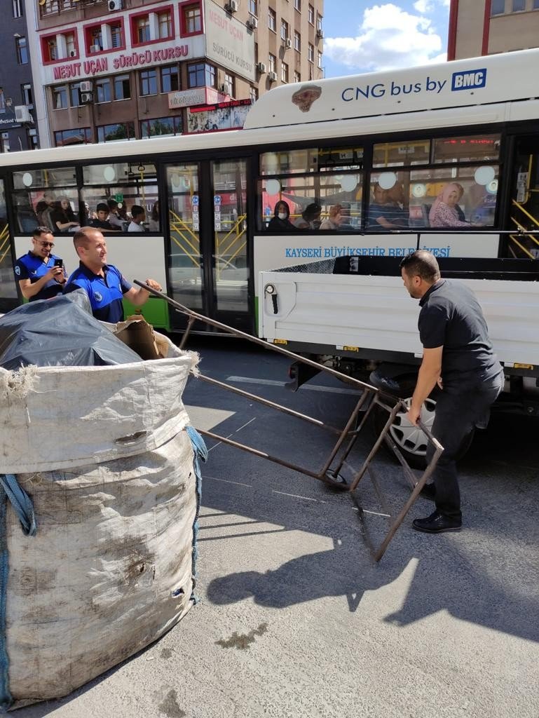 Kayseri’de Çekçekli Hurdacılara Denetim
