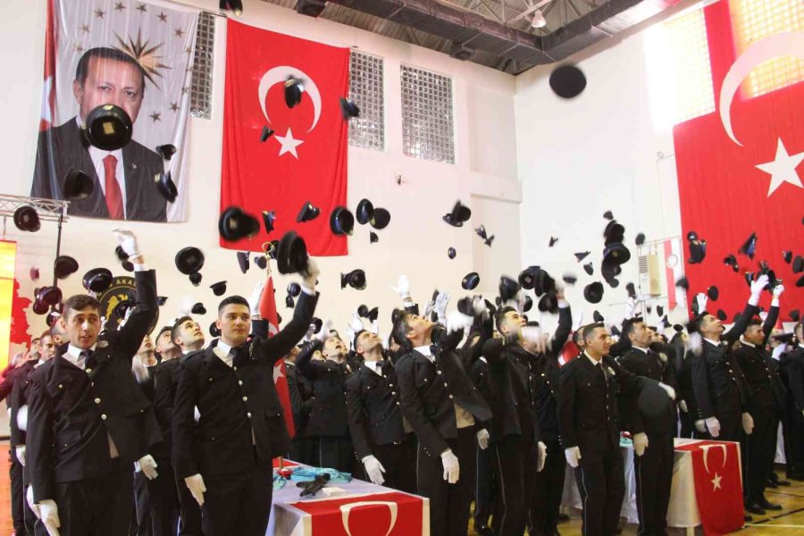 Karaman Pomem’de 427 Polis Adayı Mezun Oldu