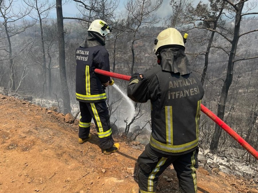 Antalya Büyükşehir İtfaiyesi’ne Marmaris Yangınında Aktif Görev