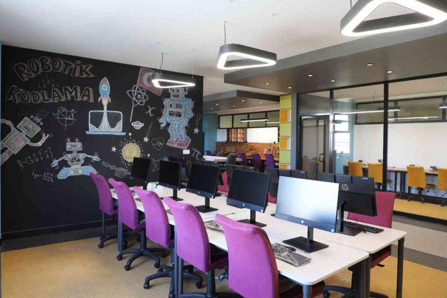 Melikgazi’de 4 Kütüphane Ve 3 Teknoloji Atölyesi Hizmete Açılıyor