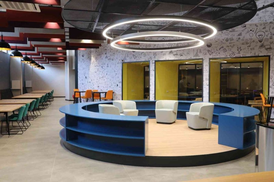 Melikgazi’de 4 Kütüphane Ve 3 Teknoloji Atölyesi Hizmete Açılıyor