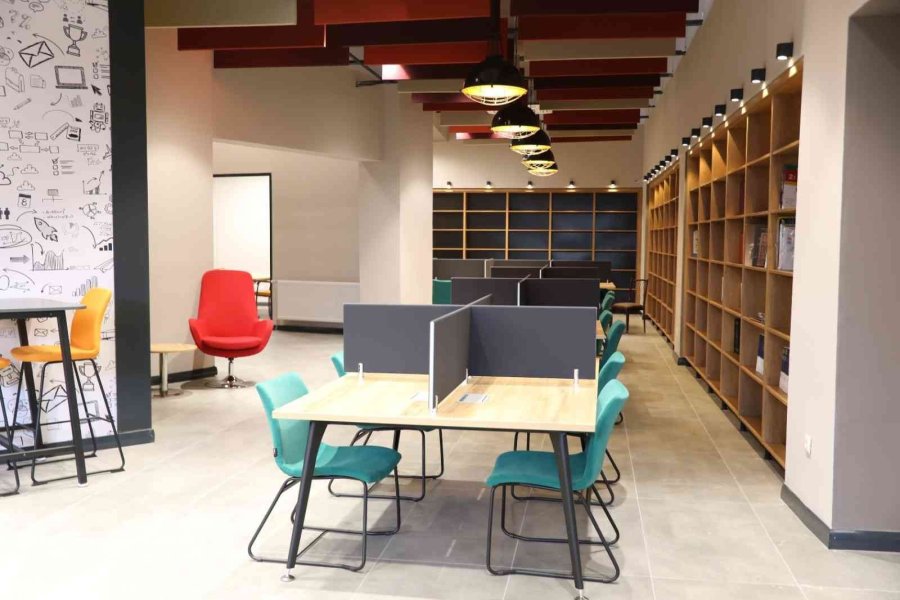 Melikgazi’de 4 Kütüphane Ve 3 Teknoloji Atölyesi Hizmete Açılıyor