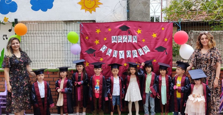 Miniklerin Karne Heyecanı