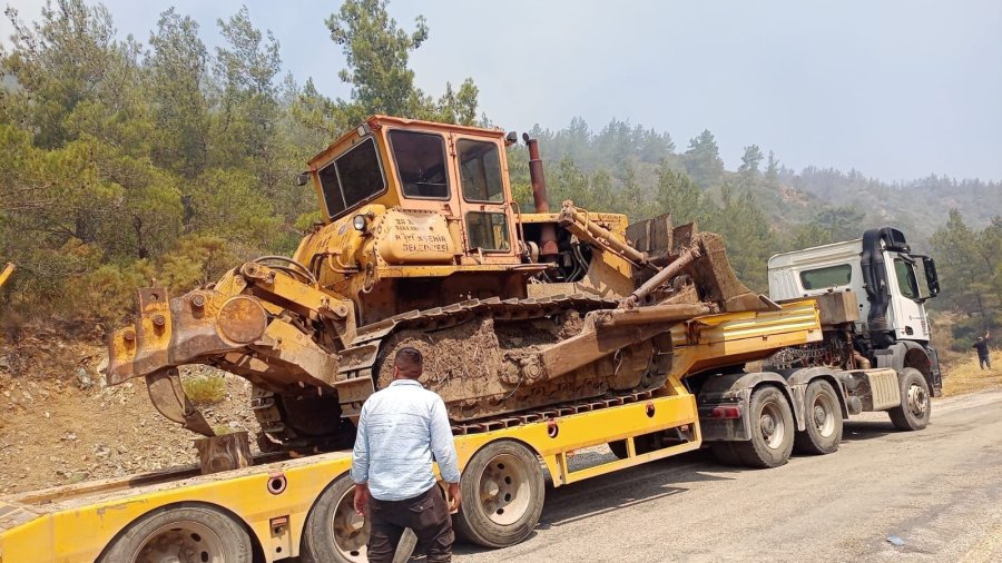 Antalya Büyükşehir İtfaiyesi’ne Marmaris Yangınında Aktif Görev
