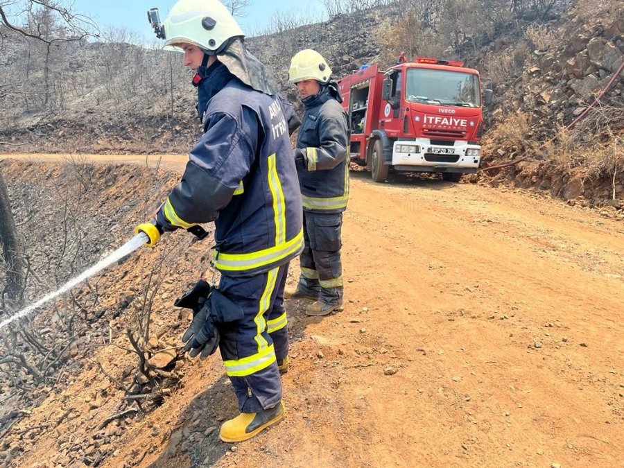 Antalya Büyükşehir İtfaiyesi’ne Marmaris Yangınında Aktif Görev