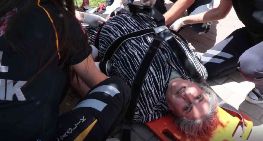 Eşiyle Kavga Eden Polis Araya Giren Kayınvalidesini Vurdu