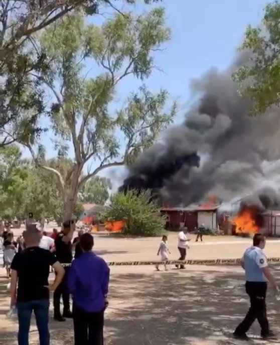 Antalya’da Plaj İşletmesinde Korkutan Yangın