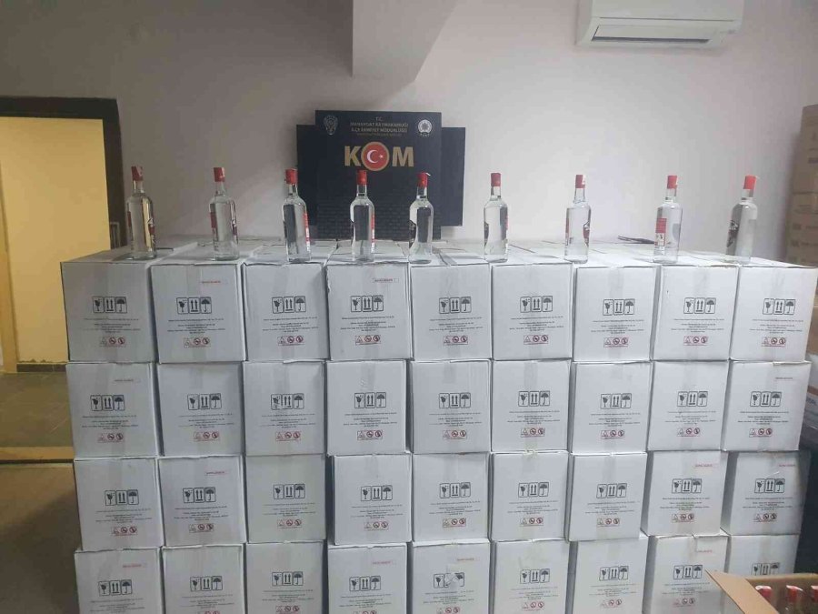 Manavgat’ta 12 Ton 620 Litre Kaçak Alkol Ele Geçirildi