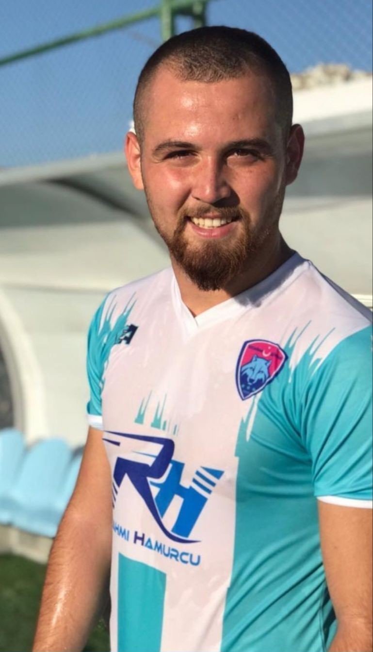 Trafik Kazasında Hayatını Kaybeden Futbolcu Son Yolculuğuna Uğurlandı