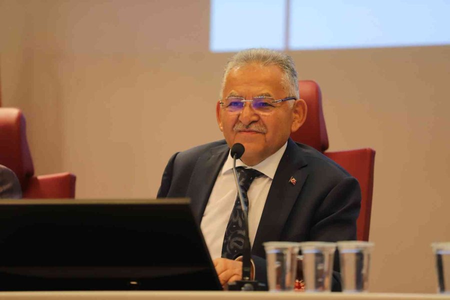 Başkan Büyükkılıç’tan ’1 Milyar Tl Ek Bütçe’ Müjdesi