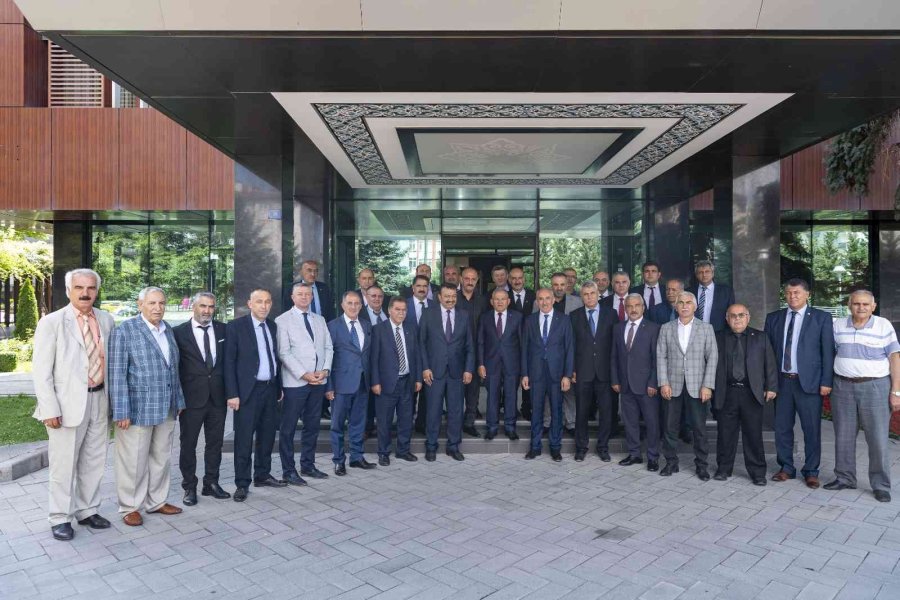 Başkan Büyükkılıç, Kesob Ve 33 Oda Başkanını Ağırladı