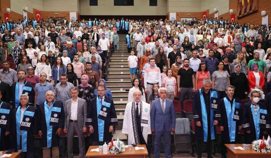 Kayü Teknik Bilimler Meslek Yüksekokulu 44. Dönem Mezunlarını Verdi