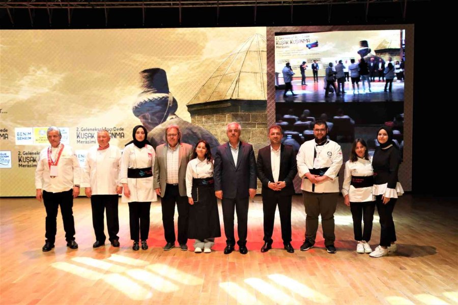 Gastronominin Merkezi Konya’da Aşçılar Kuşak Kuşandı