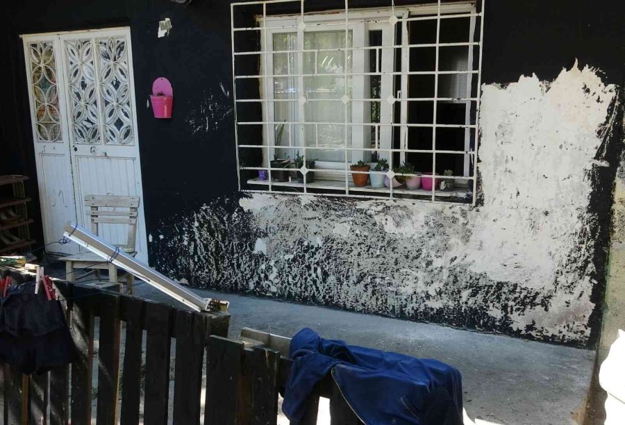 Katil, Cenazeye Katılmayan Komşu Çıktı