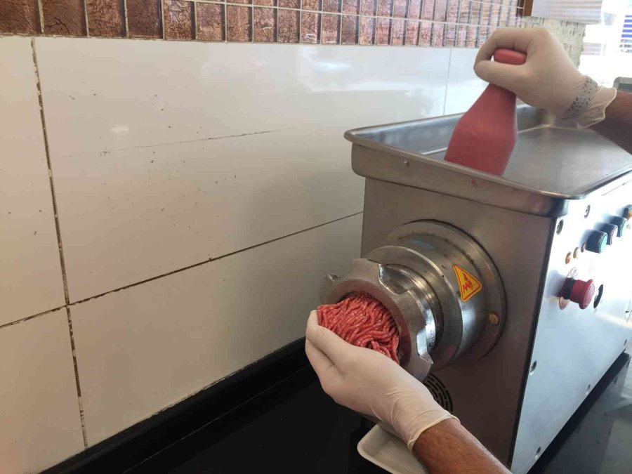 Türkiye Kasaplar Federasyonu’ndan Marketlerin Kurbanlık Kampanyalarına Tepki