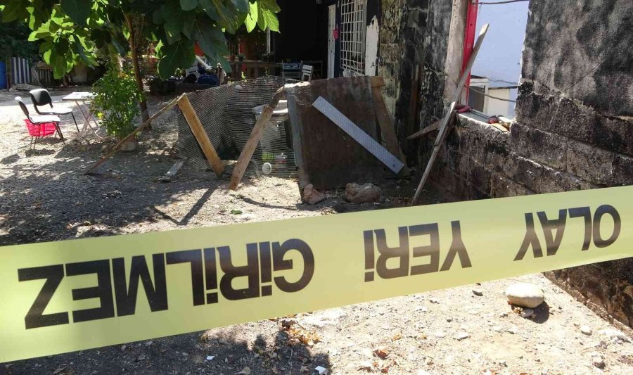 Katil, Cenazeye Katılmayan Komşu Çıktı