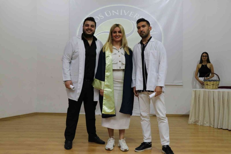 Çiçeği Burnunda Diyetisyenler, Yemin Ederek Mesleğe İlk Adımlarını Attı