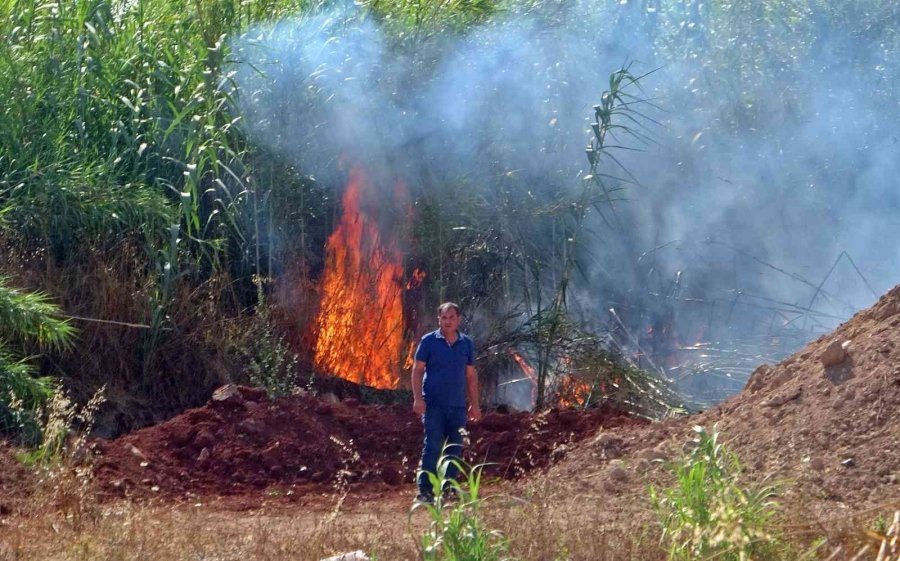 Yangında Çıkan Sese Uyanıp Sokağa Döküldüler