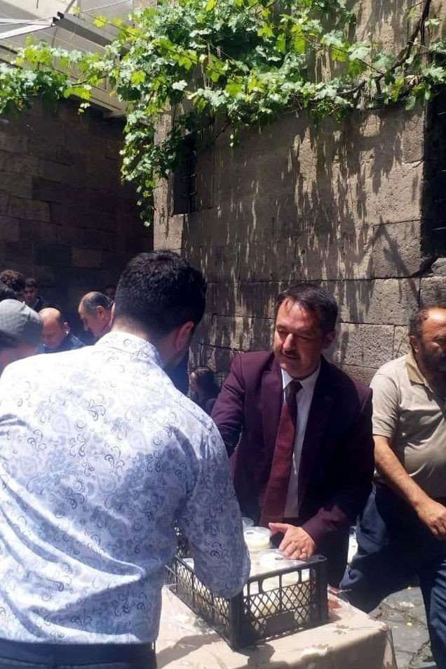 Birlik Vakfı’ndan Sütlaç İkramı