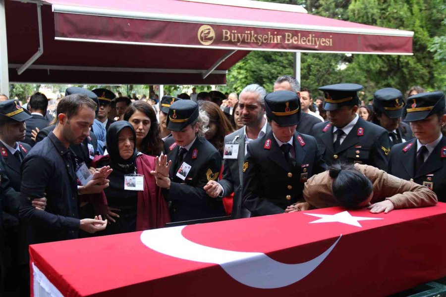 Şehit Oğuzhan Arduç Memleketi Eskişehir’de Son Yolculuğuna Uğurlandı