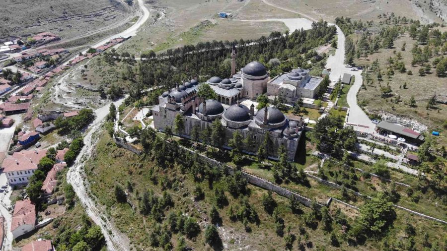 Seyyid Battal Gazi Külliyesi Yenilenen Yüzüyle Ziyaretçilerini Bekliyor