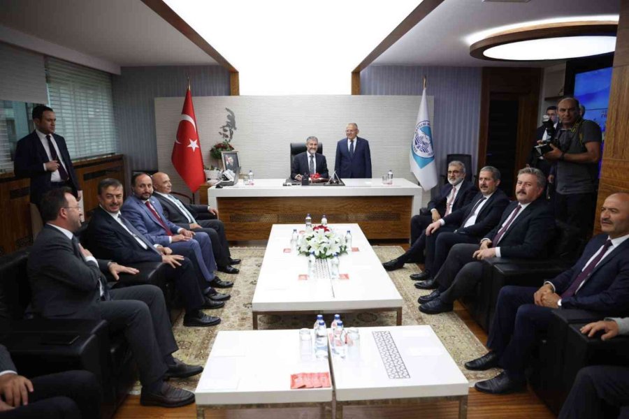 Hazine Ve Maliye Bakanı Nebati’den Başkan Büyükkılıç’a Ziyaret