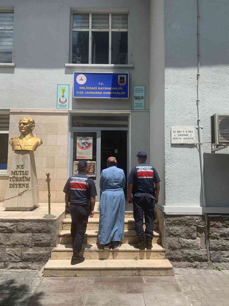 Kesinleşmiş Hapis Cezası Bulunan Fetö Üyesi Kadın Yakalandı