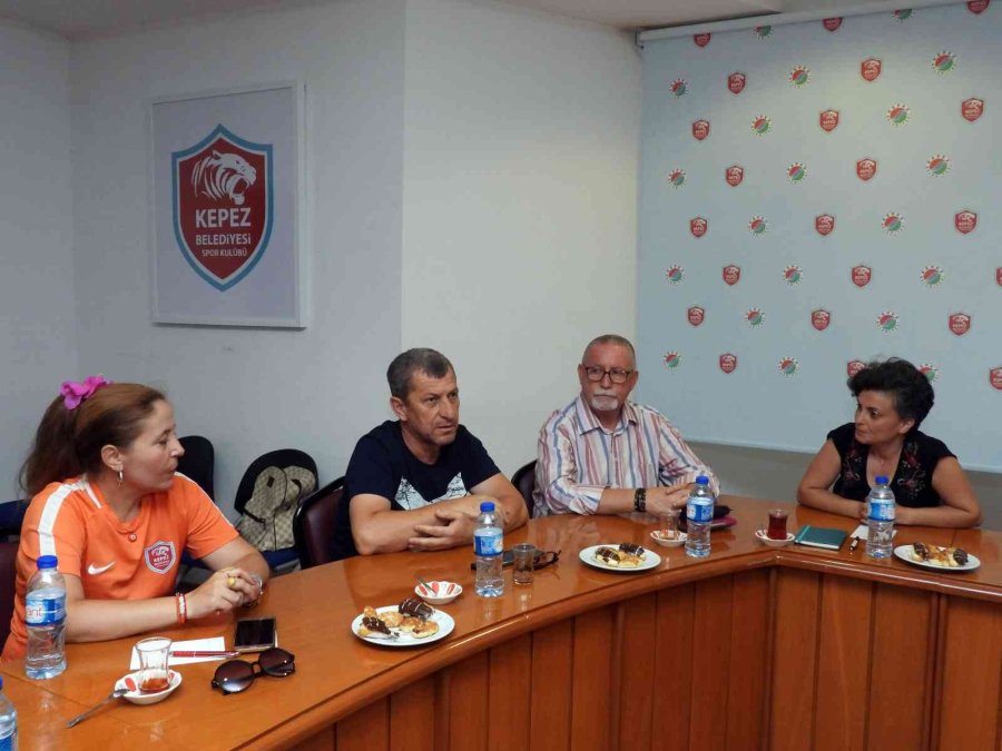 Çocukların 3’üncü Rol Modeli, Spor Eğitmenleri