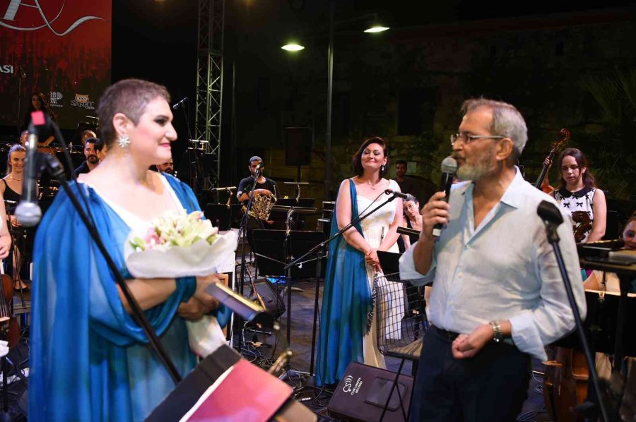 Tarsus’ta 50 Kişilik Dev Orkestra Eşliğinde Allegra Ensemble Konseri