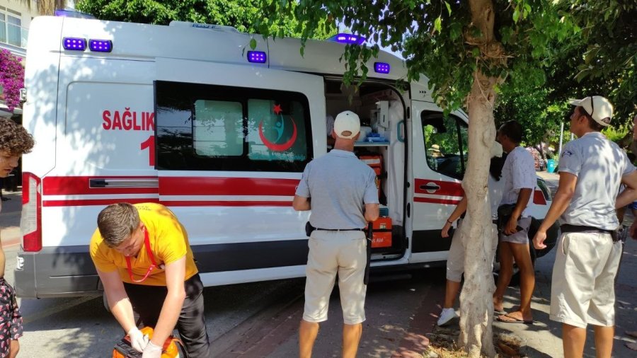 Serinlemek İçin Denize Giren Alman Turist Boğuldu