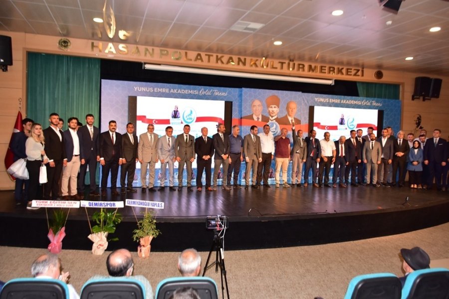 Başkan Bozkurt Ülkü Ocakları Eskişehir İl Başkanlığının Ödül Törenine Katıldı