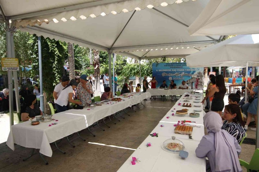 “geleneksel Kaş Yemek Yarışması” Yapıldı