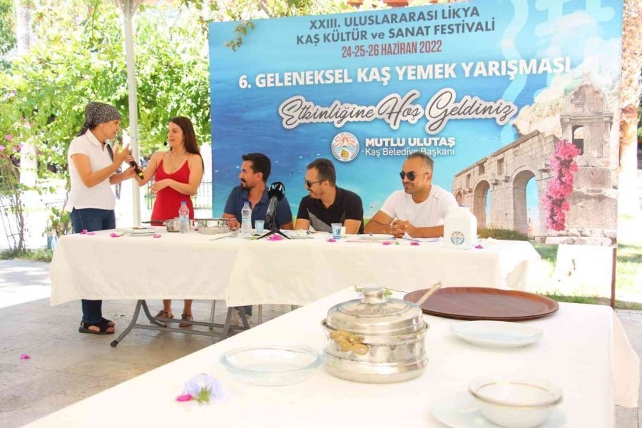 “geleneksel Kaş Yemek Yarışması” Yapıldı
