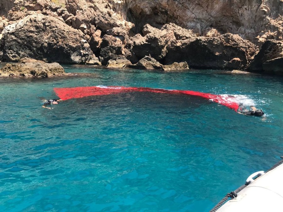 Deniz Polisinden Türk Bayrağı Operasyonu